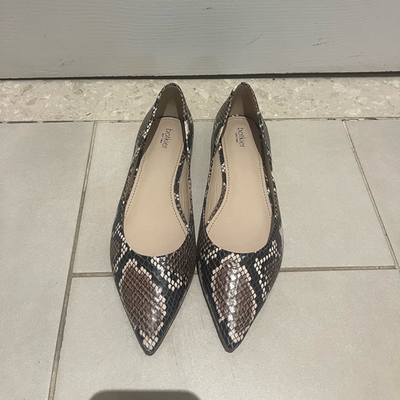 NWT - BOTKIER Snake print flats, Size 6 - Picture 2 of 9